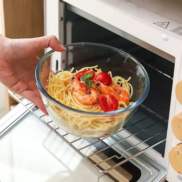 High borosilicate Glass Bowls
Perfect for baking/serving.