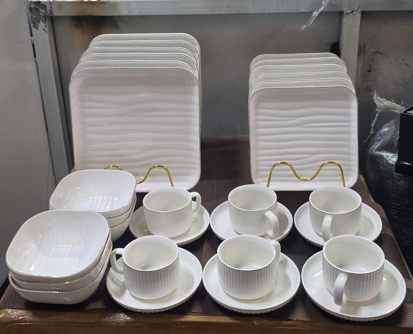 30 pcs new Square ripped dinner set @6800