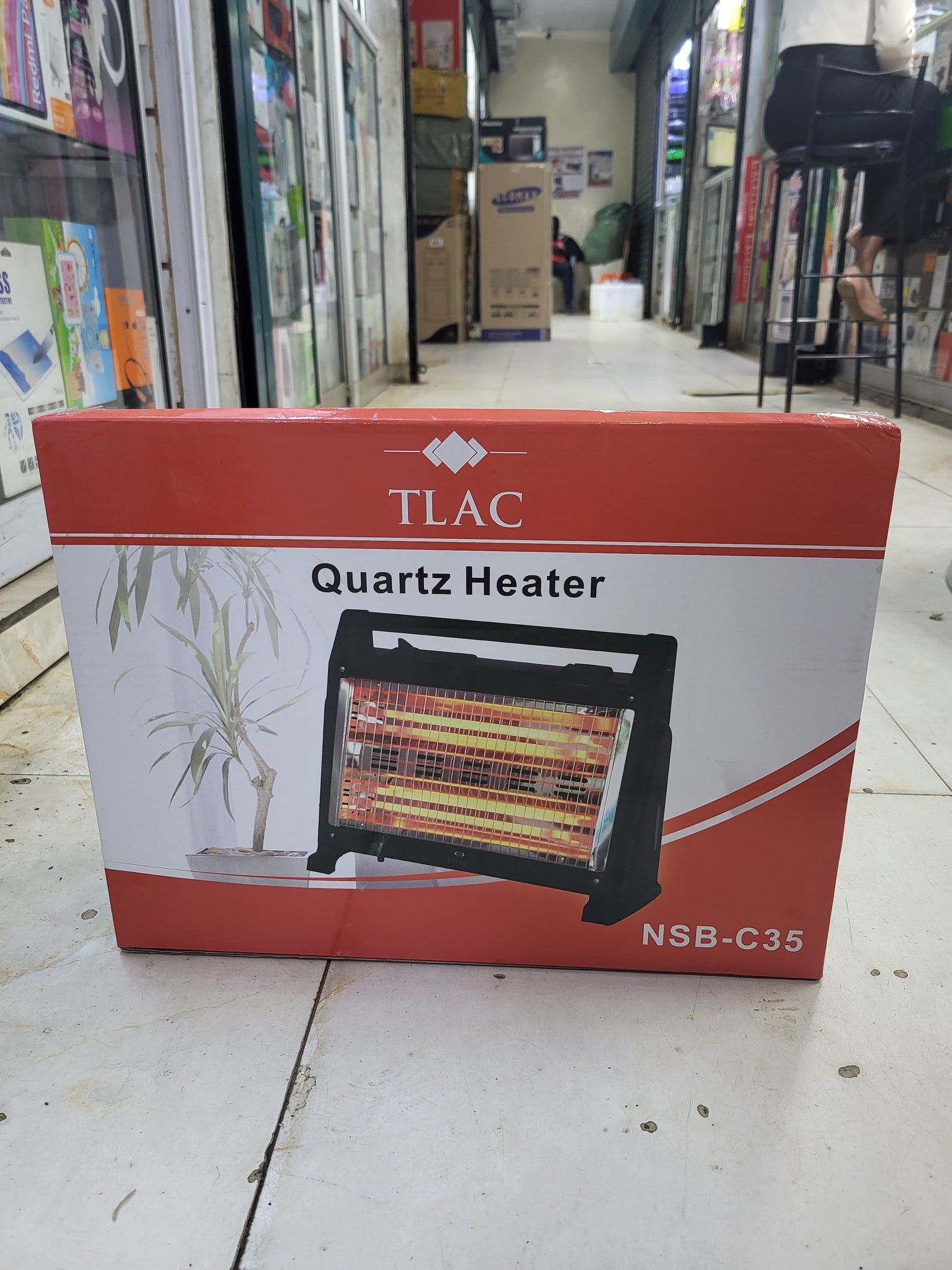 Tlac quartz room heater with humidifier