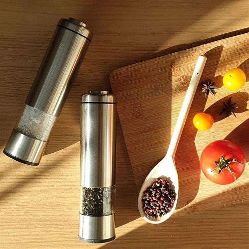 Electric Salt and Pepper Grinder Set Adjustable Coarseness Battery Powered Automatic Spice Mill
