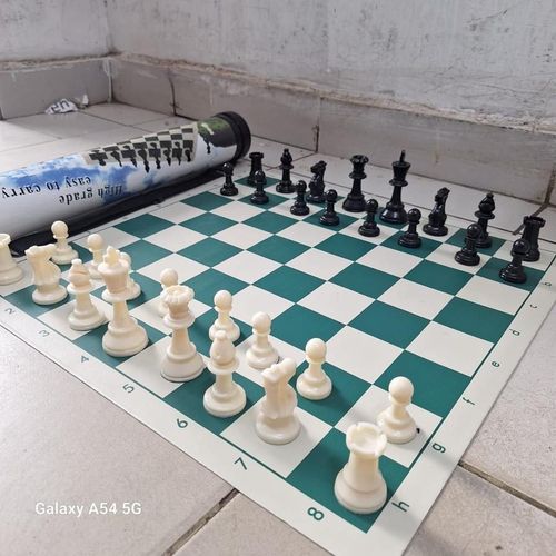 Portable Tournament Chess Board Game Mat – Foldable &amp; Lightweight With Free Carrier Bag