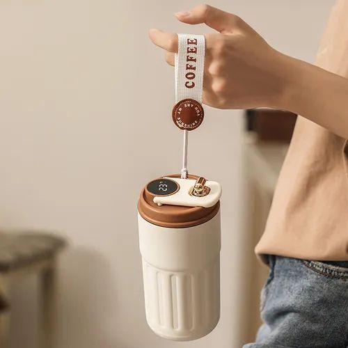 Smart temperature display insulated coffee cup