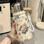 600ML Peony Flower Water Bottle, Leak-proof and Drop-proof Thermos Cup with Carrying Rope, Made of BPA-Free 316 Stainless Steel, Can Keep Drinks Hot or Cold for a Long Time