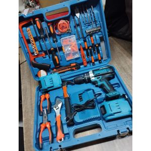 Makita Cordless Drill 47PC Tool Set 36v WITH 2 Batteries