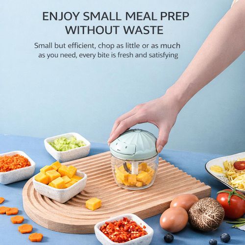 Small Rotating Manual Food Chopper Mini Vegetable Onion Garlic Cutter with Pull Cord Cute Kitchen Tool