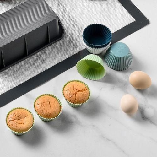24 reusable silicone baking molds
