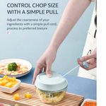 Small Rotating Manual Food Chopper Mini Vegetable Onion Garlic Cutter with Pull Cord Cute Kitchen Tool