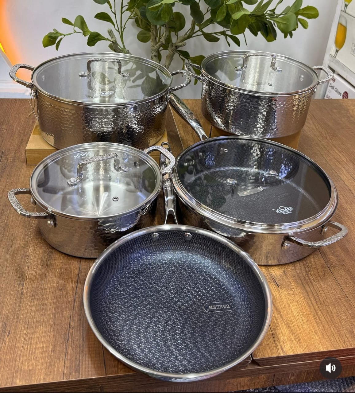Uakeen 9PCS Tripply Stainless Steel Cookware Set | Hammered Design with Frying Pans | Premium Cookware Kenya