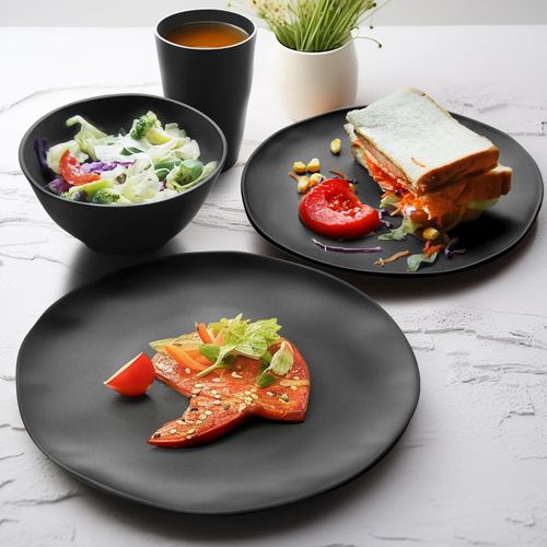 20pcs Dinnerware Set (4 cups + 4 bowls + 8 plates + 4 cutlery pieces)