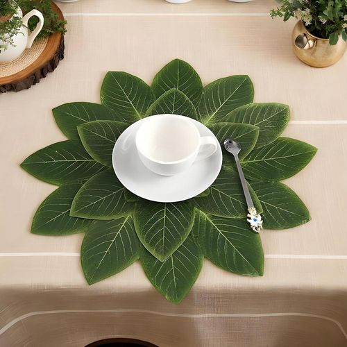 Simulated leaf placemat, waterproof/oil-proof and heat-insulating mat
