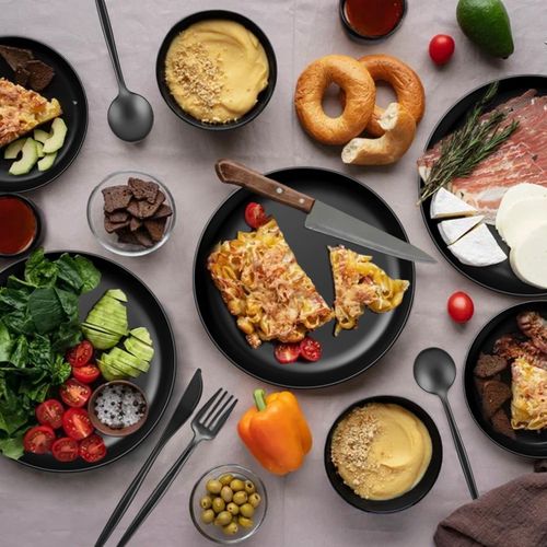 20pcs Dinnerware Set (4 cups + 4 bowls + 8 plates + 4 cutlery pieces)