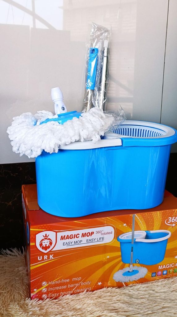 360° Spin Mop and Bucket with Separate Clean and Dirty Water,Mop and Bucket with Wringer Set for Home,Wet Dust Mop for Floor Cleaning with 2 Mop Heads