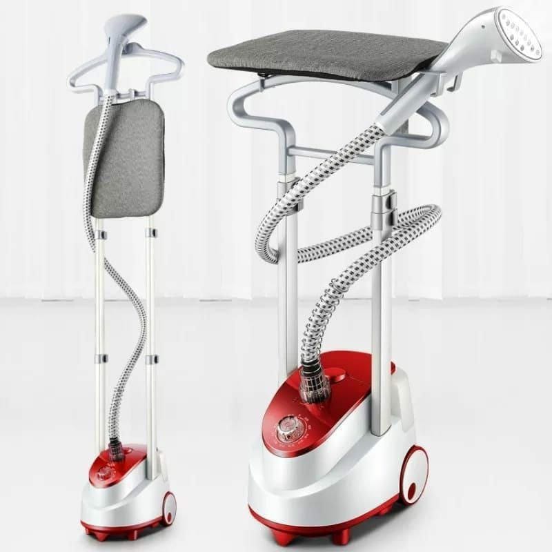 Telescopic ironing / garment steaming machine