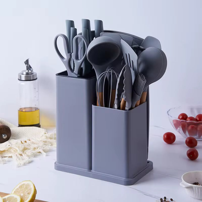 19 pcs Silicon spoons with knives and chopping board.