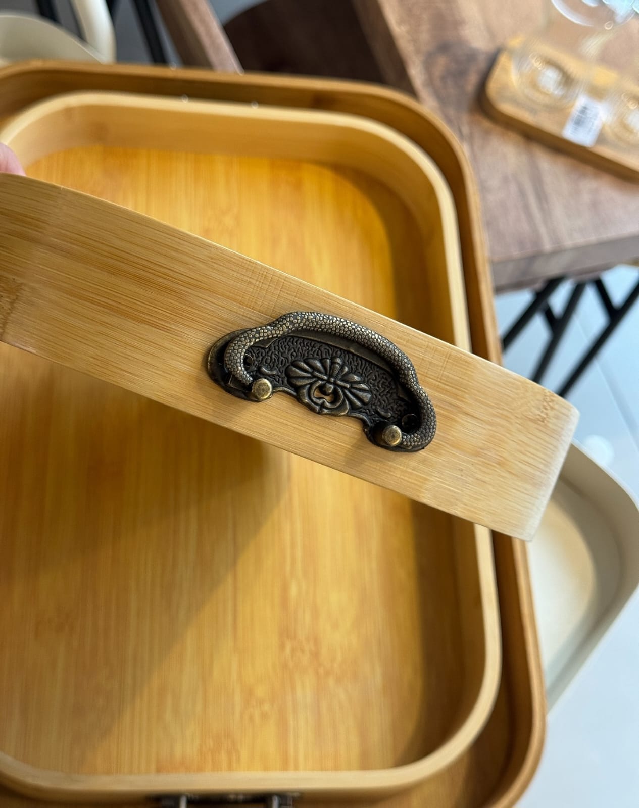 Multi-functional Round Bamboo Serving Trays Wooden Food Trays with Customised Handles – For Home Decor, Breakfast, Tea & Household Use