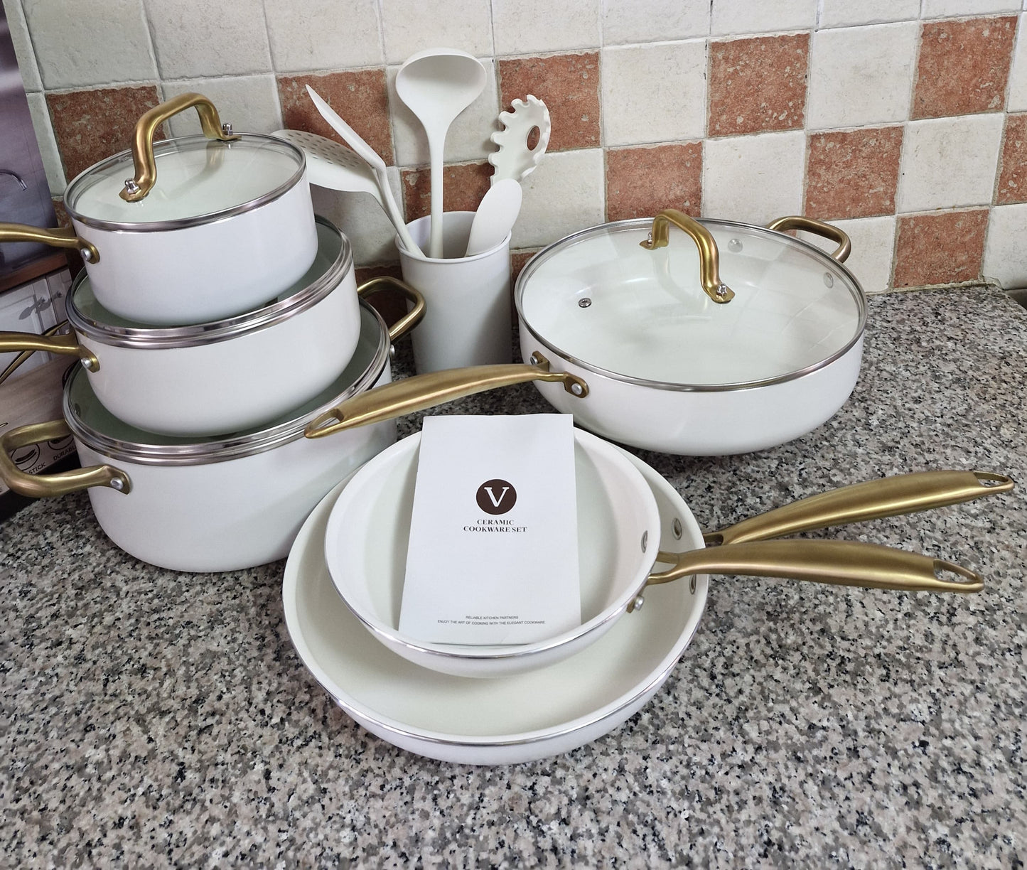 15 Pcs Ceramic Cookware Set PFAS Free PFOA Free with 5 Silicone Spoons Dishwasher Safe