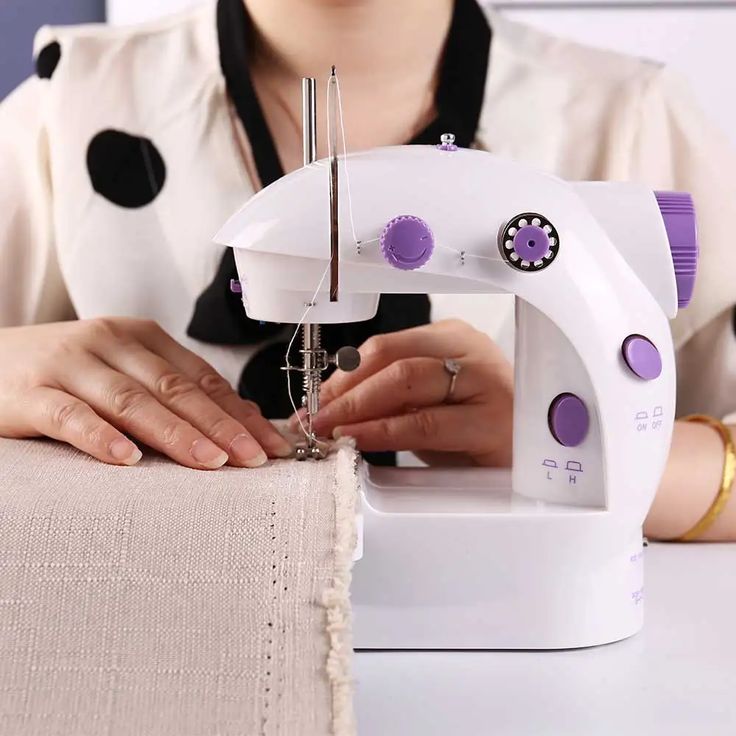 Mini Sewing Machine