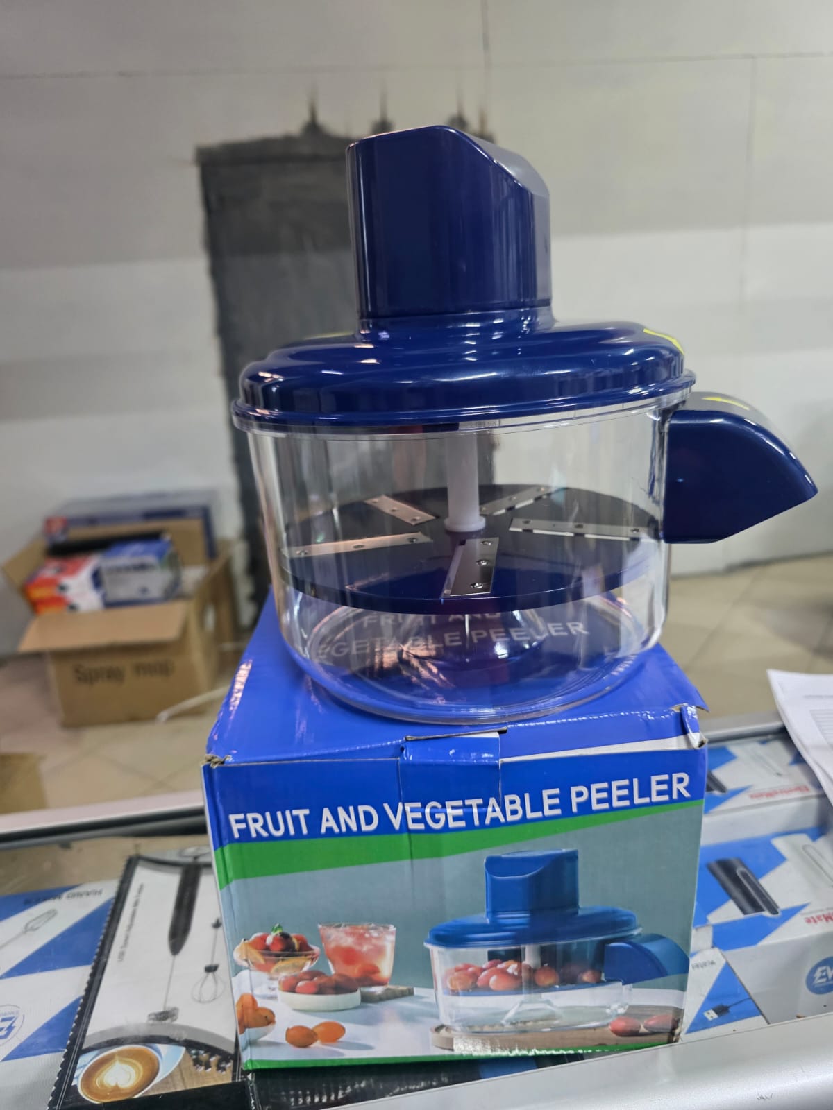 Friut / vegetable peeler
