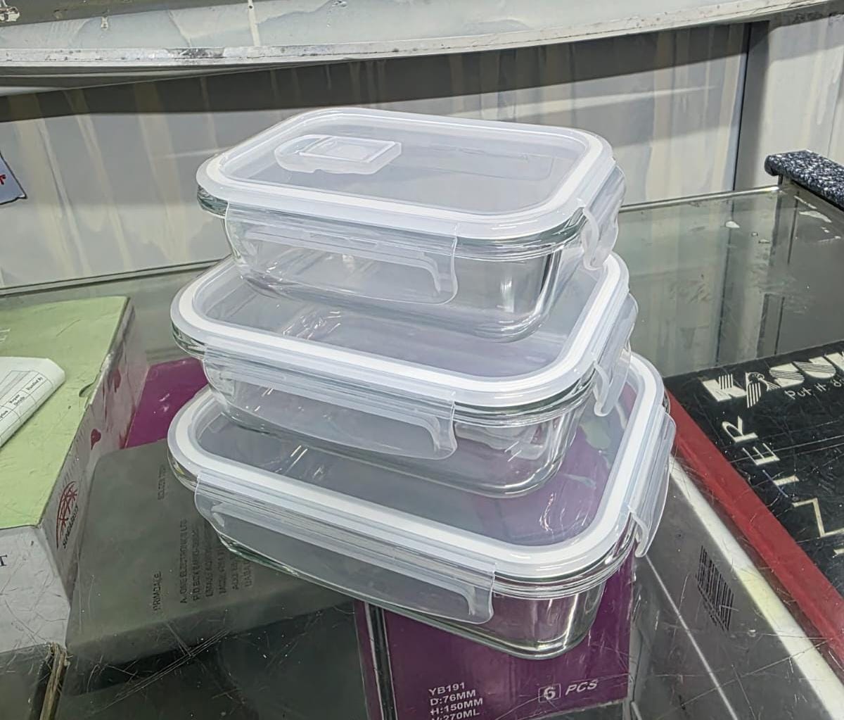 Lock fresh borrosilicate glass storage containers