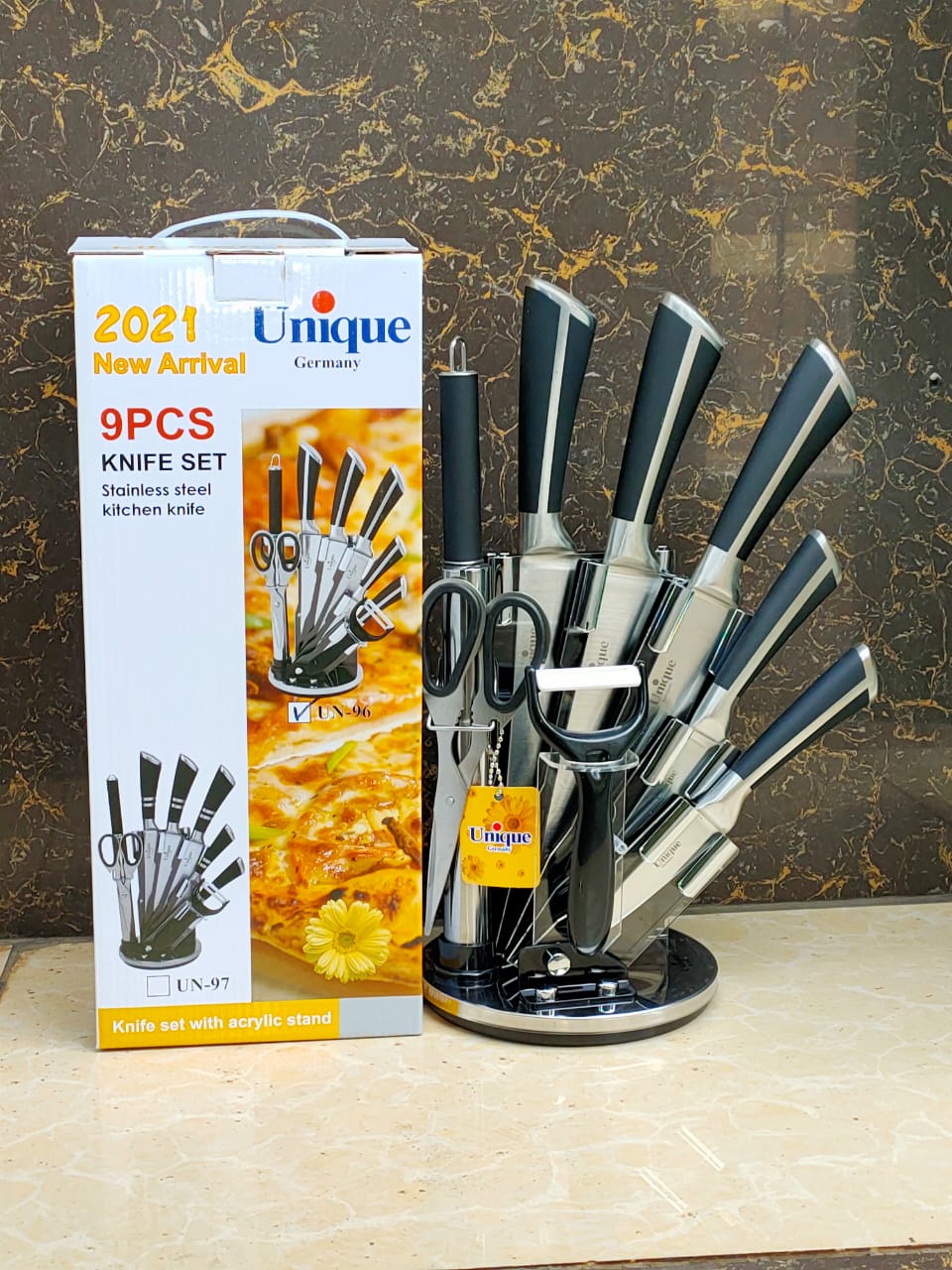 Unique knife set