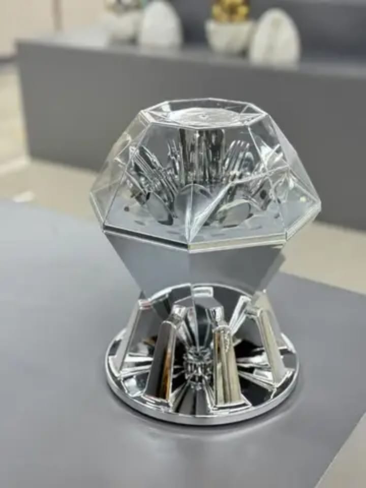 24 pcs Rotating Diamond cutlery set