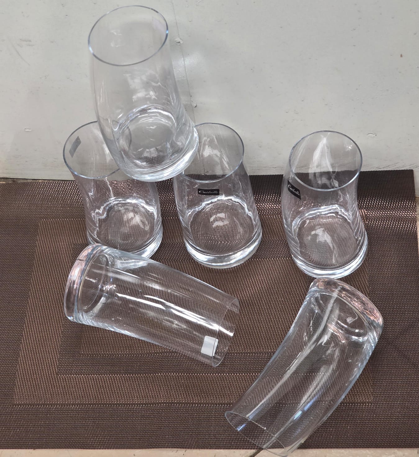 A set of 6 glass