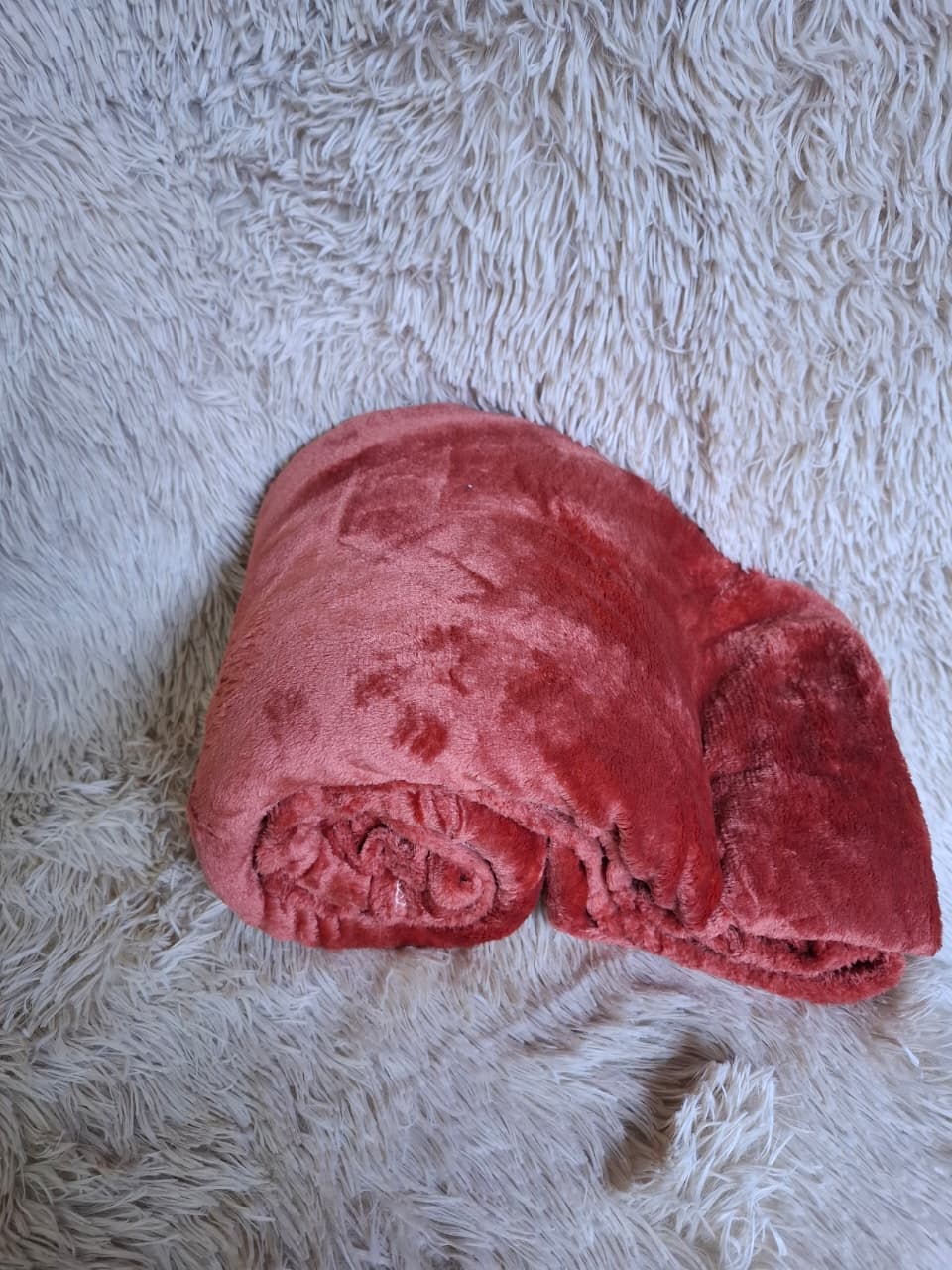*Fleece coloured blankets*