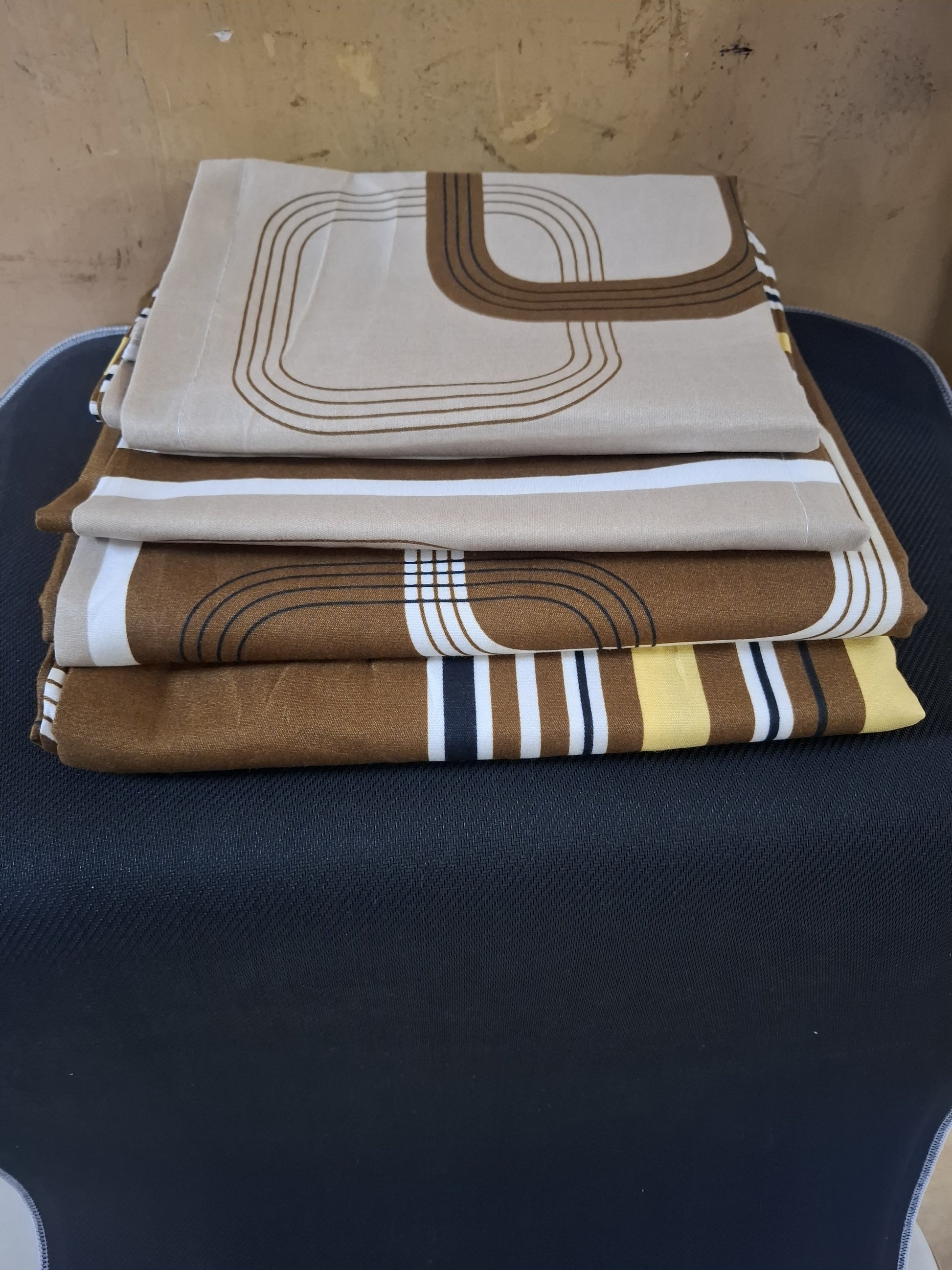 Cotton colourful bedsheet  4pc