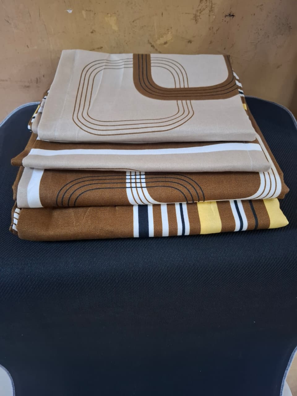 Cotton colourful bedsheet  4pc