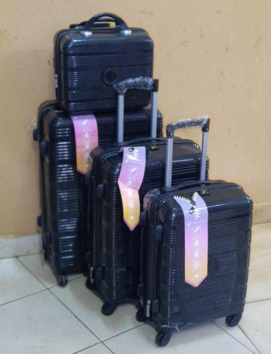 *4 in 1 Luxurious unbreakable Suitcase*