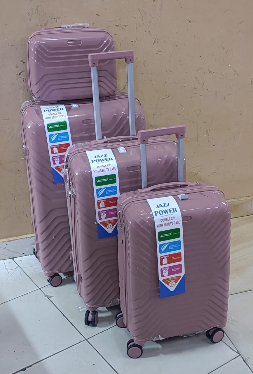 *4 in 1 Luxurious unbreakable Suitcase*