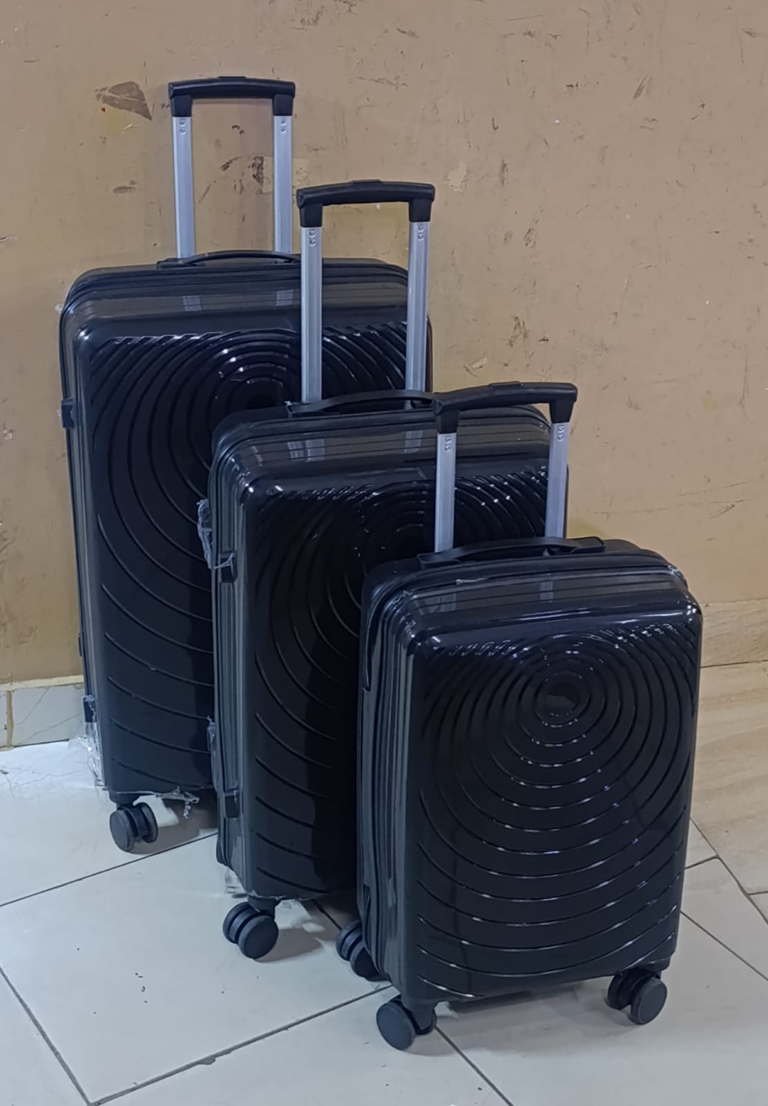 *3 in 1 Unbreakable PP Suitcase*