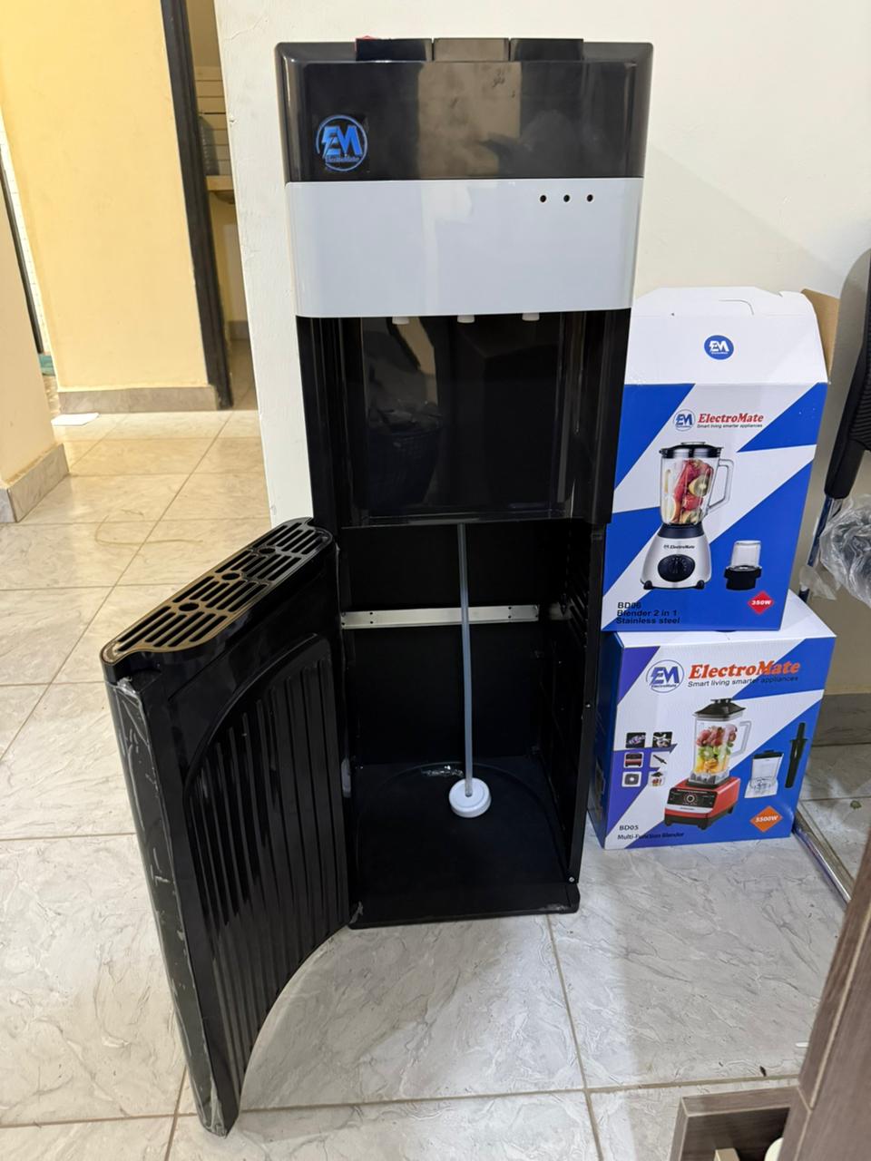 Electromate bottom load 3 taps standing dispenser