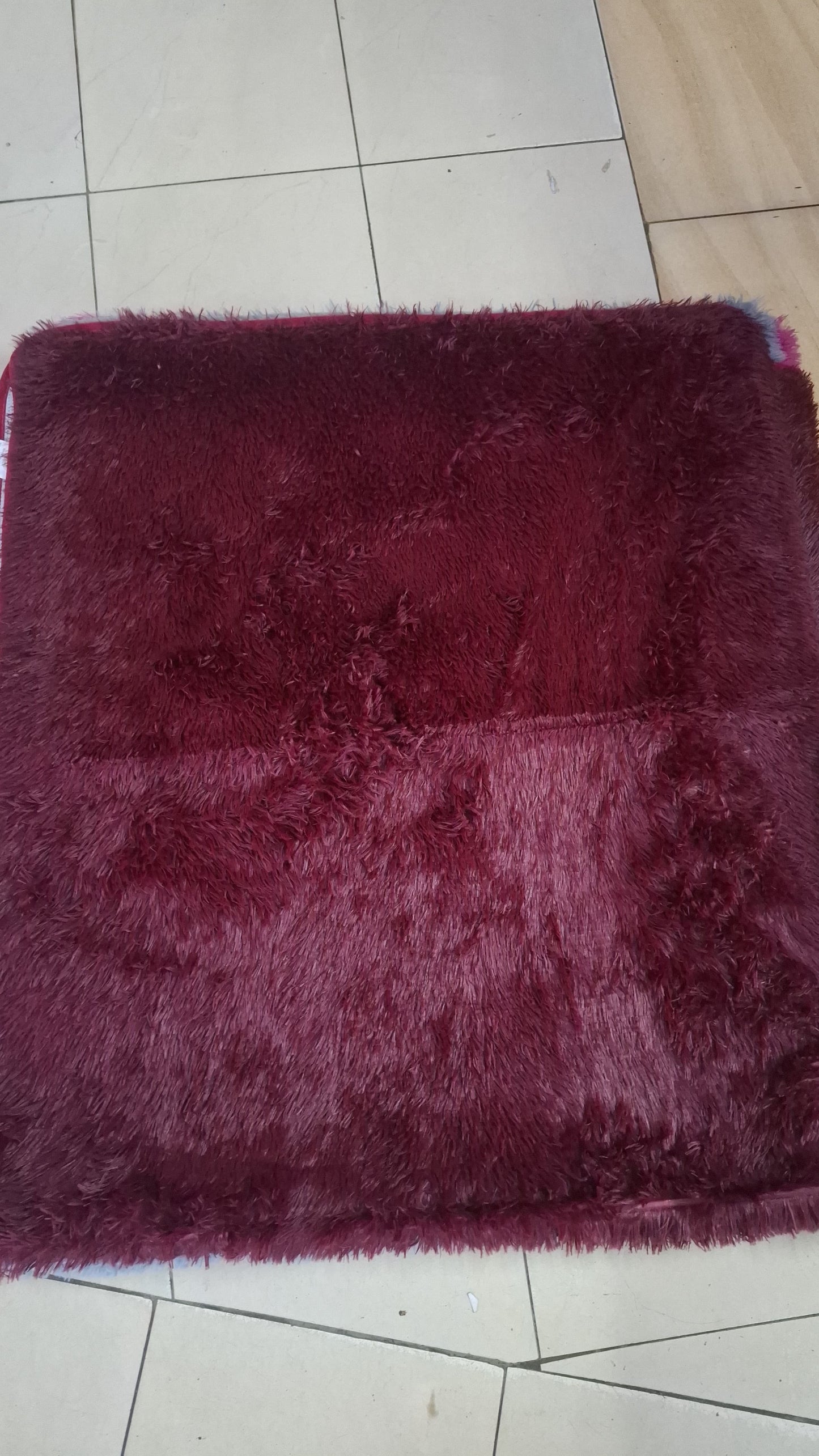 Fluffy carpet 7x10
