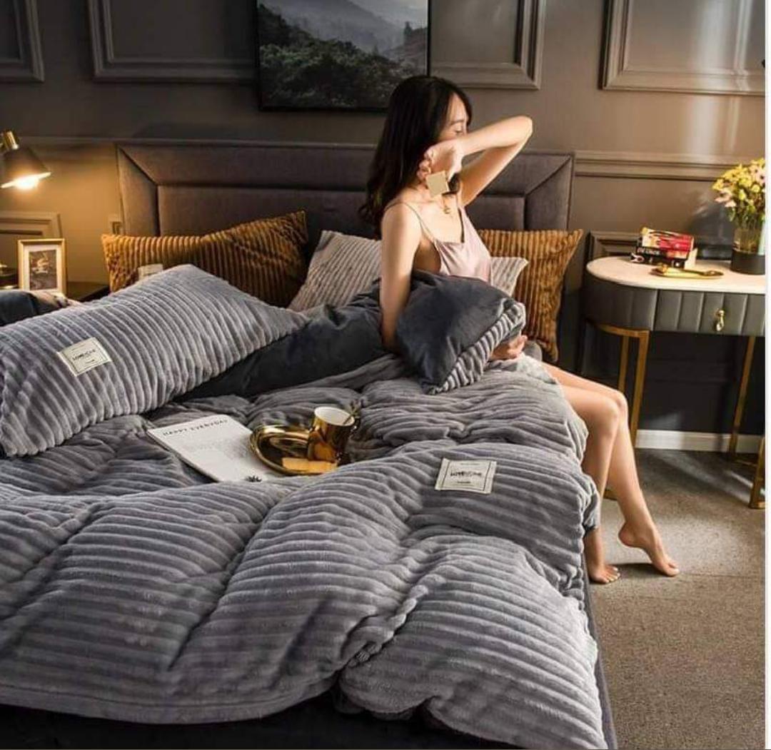 Velvet duvet set