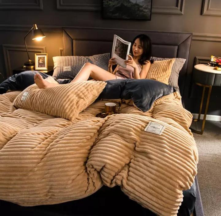 Velvet duvet set