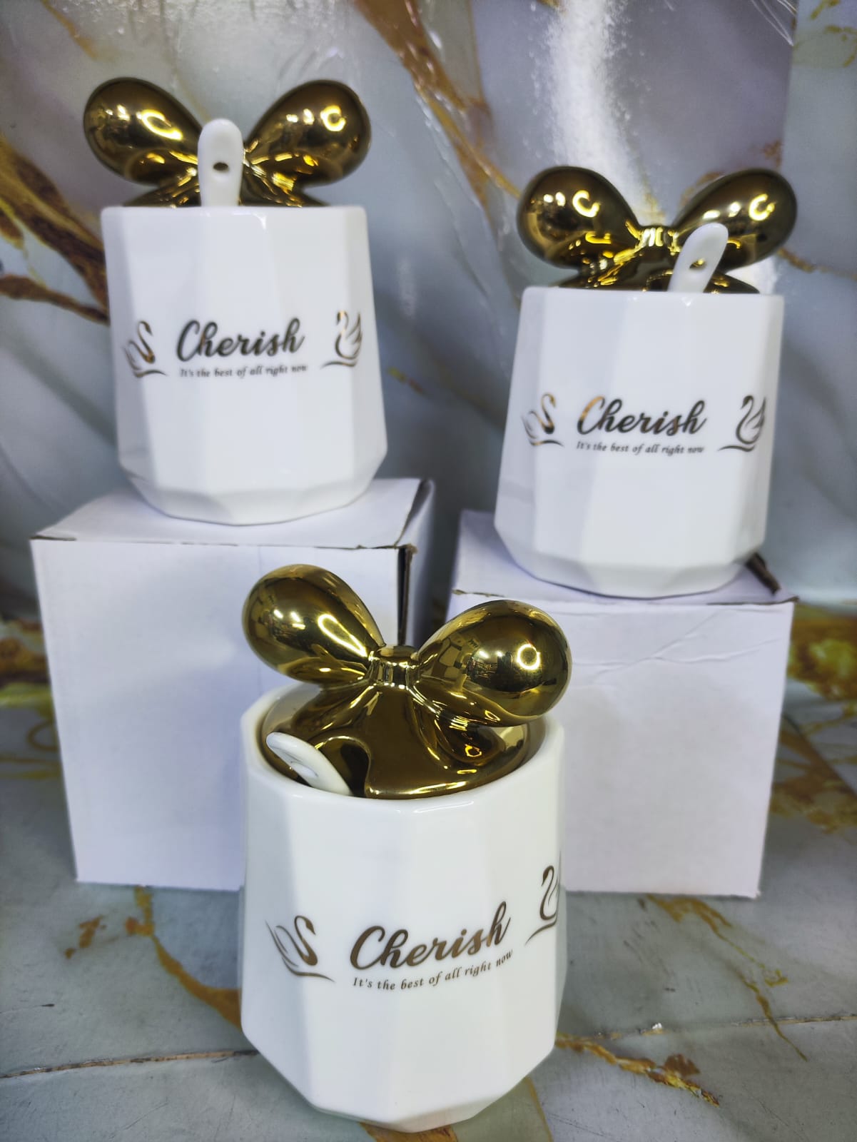 Ceramic sugar dish