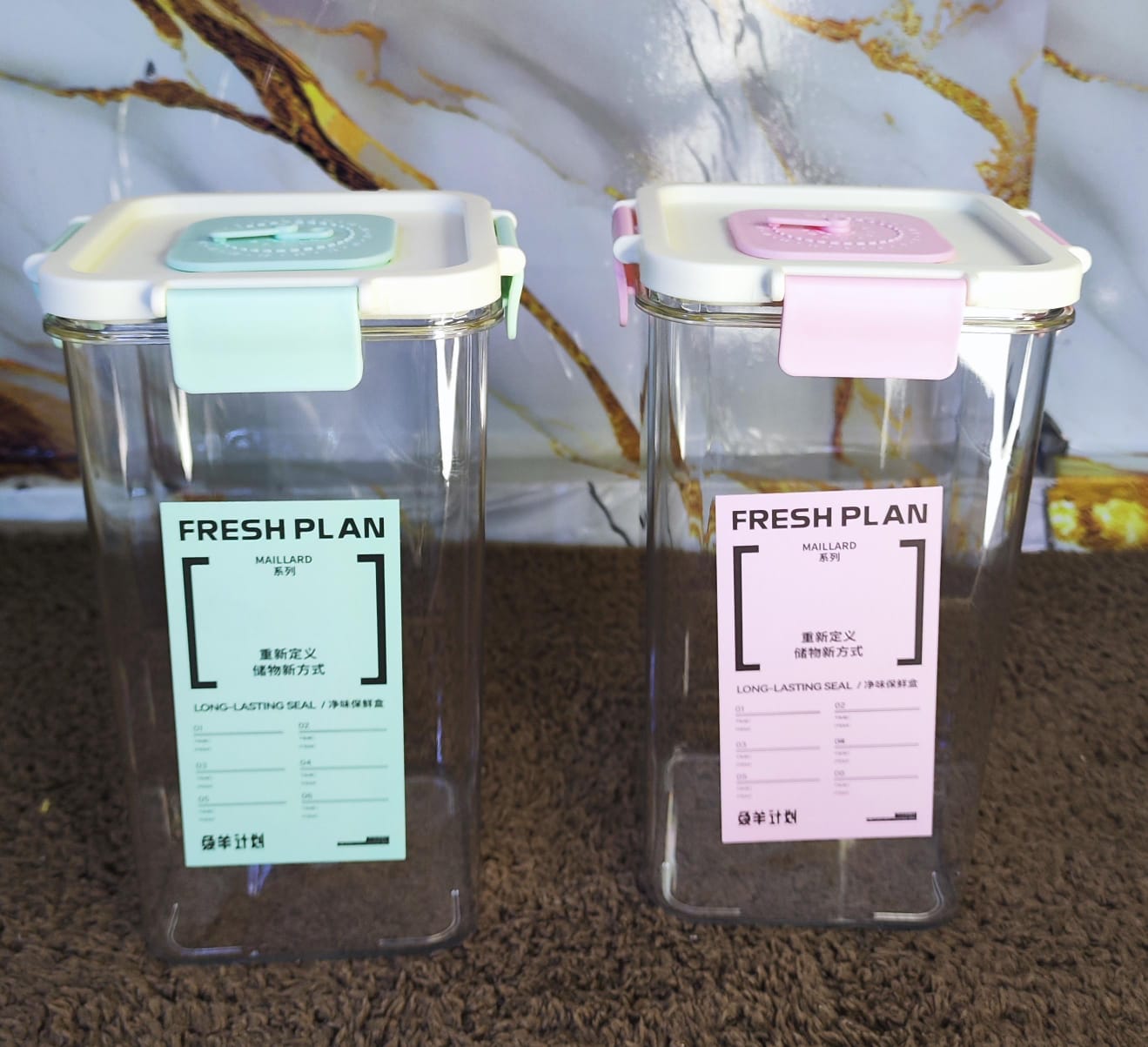 Airtight storage containers